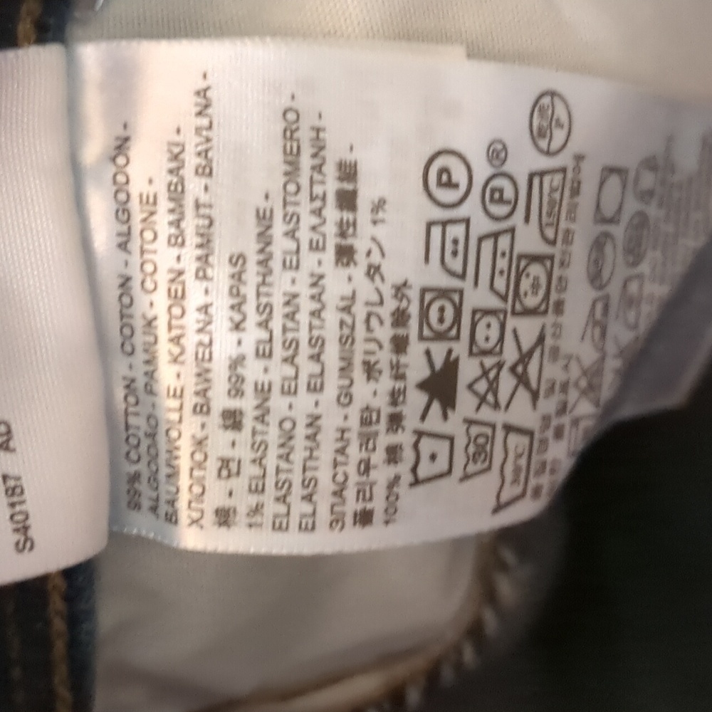 Levi's shorts size 12 - Picture 4 of 6